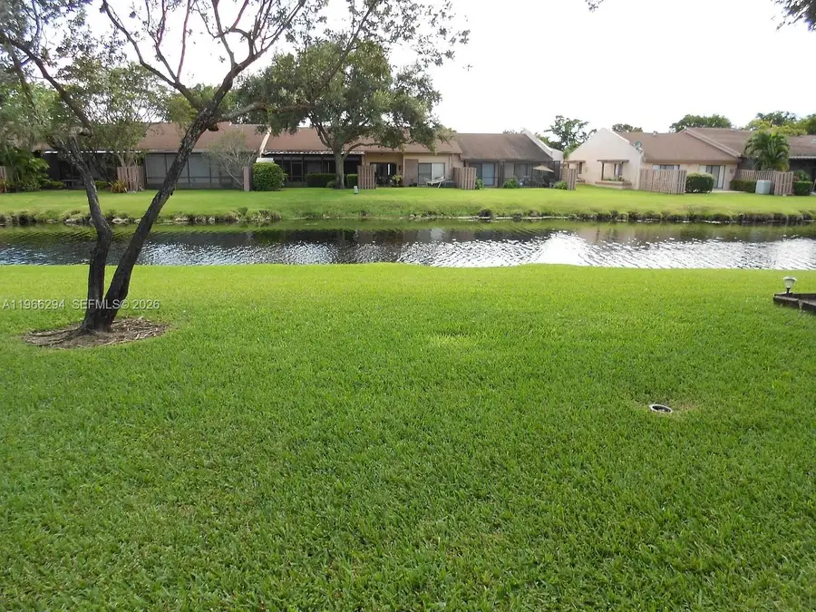 7924 NW 10th St, Plantation, FL 33322 - #2