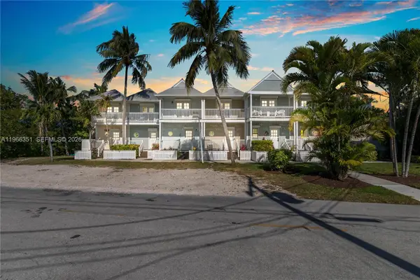 5101 Sunset Village Dr, Duck, FL 33050