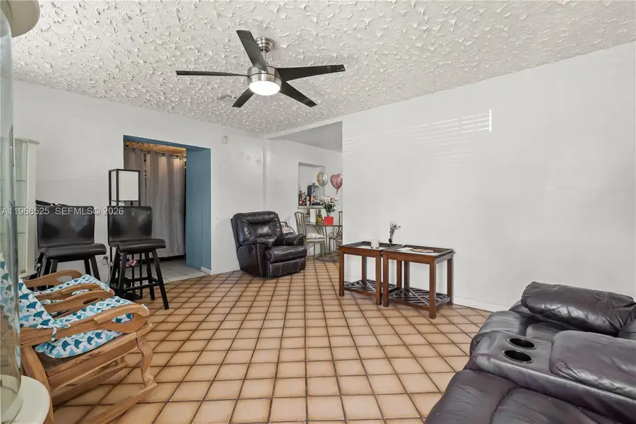 1271 NE 211th St, Miami, FL 33179 - #3