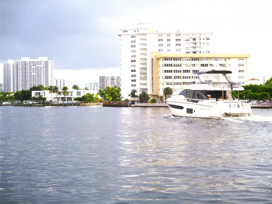 1825 S Ocean Dr #505, Hallandale Beach, FL 33009 - #3