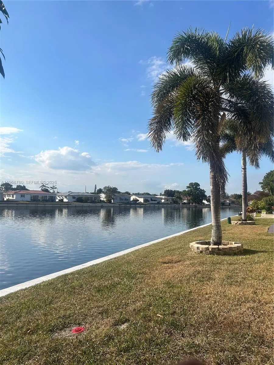 5715 NW 85th Ave, Tamarac, FL 33321 - #1