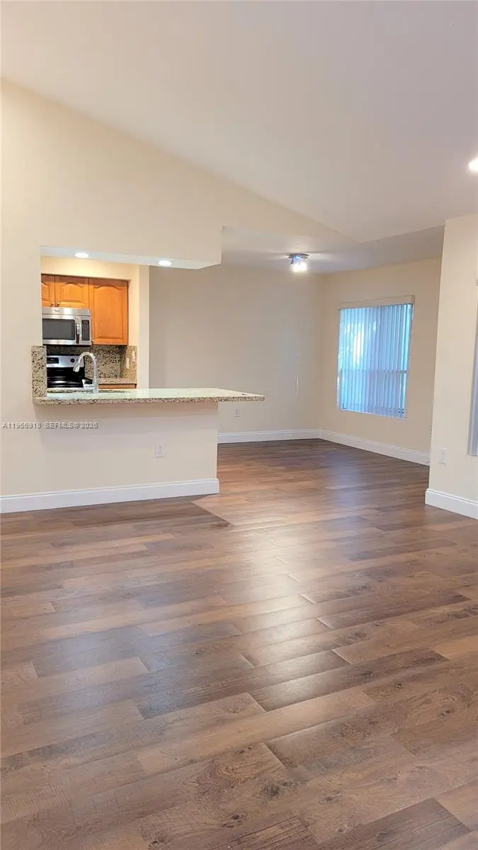 2420 NW 33rd St #1008, Oakland Park, FL 33309 - #3