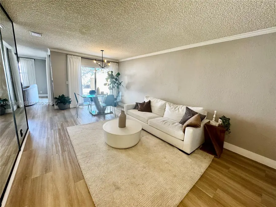 9411 NW 55th St, Sunrise, FL 33351 - #3