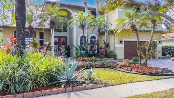 18122 NW 15th Ct, Pembroke Pines, FL 33029