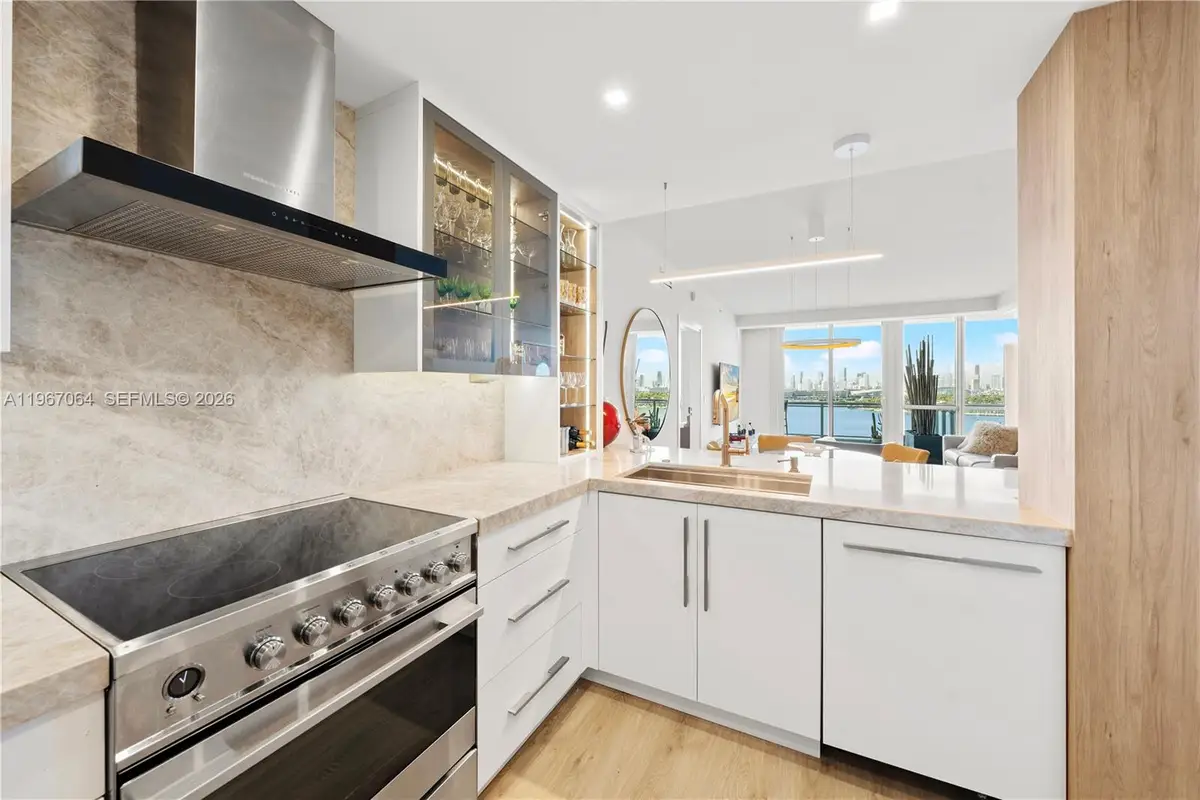 540 West Ave #911, Miami Beach, FL 33139 - #1