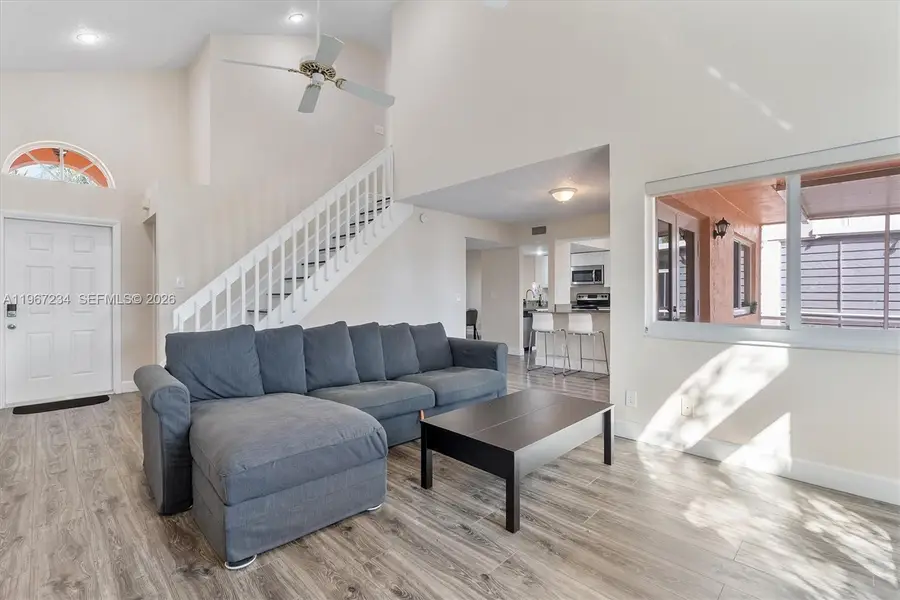 1054 SE 6th Ave, Dania Beach, FL 33004 - #3