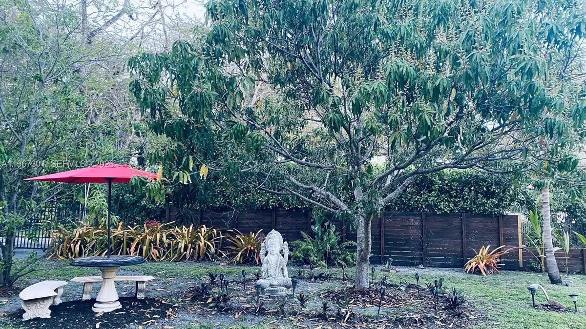 1760 NE 144th St, Miami, FL 33181 - #1