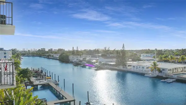 8024 Tatum Waterway Dr #5D, Miami Beach, FL 33141