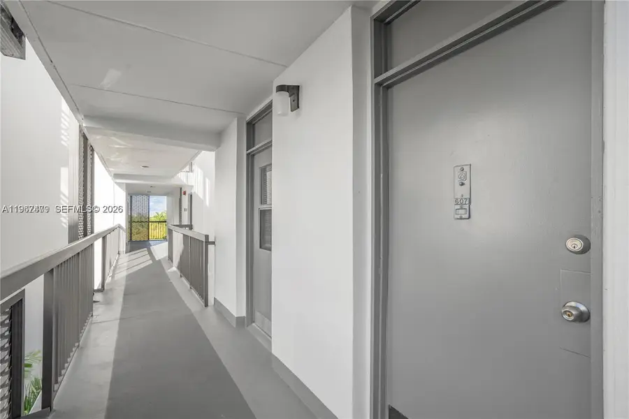 20500 W Country Club Dr #607, Aventura, FL 33180 - #3