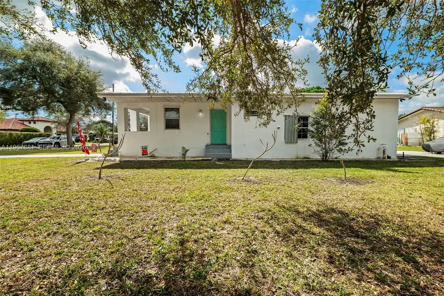 296 Navajo St, Miami Springs, FL 33166 - #3