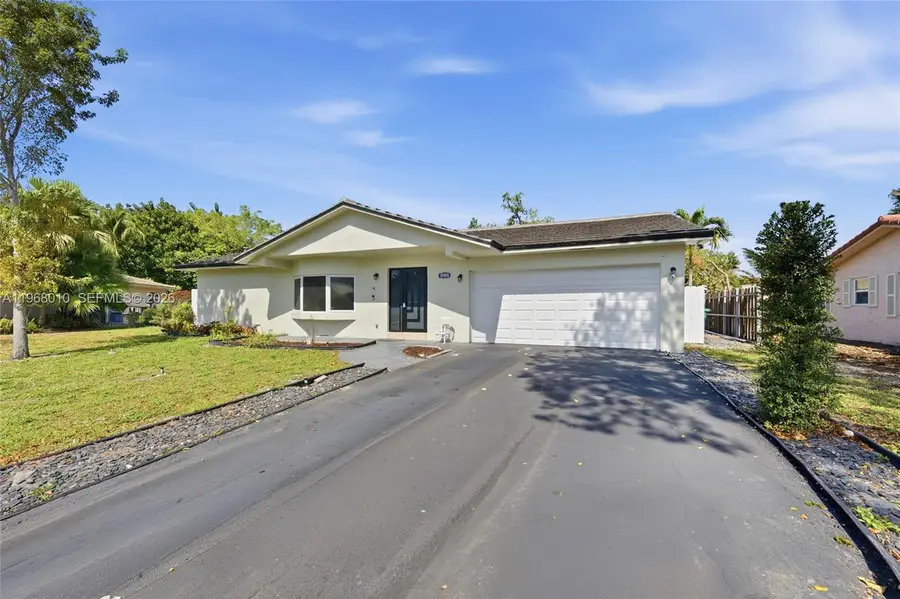 8555 NW 25th Pl, Coral Springs, FL 33065 - #3