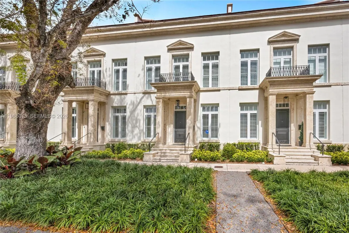 639 Almeria Ave, Coral Gables, FL 33134 - #1
