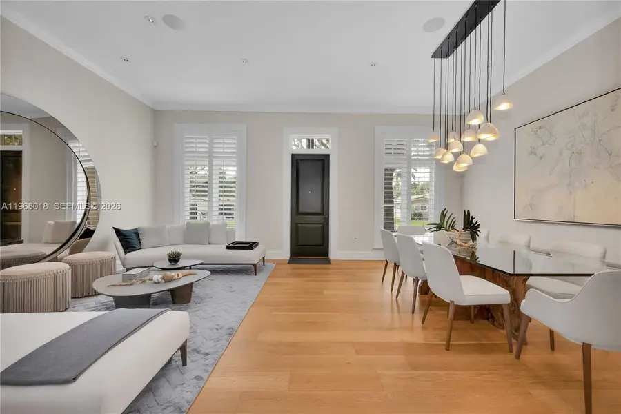 639 Almeria Ave, Coral Gables, FL 33134 - #3