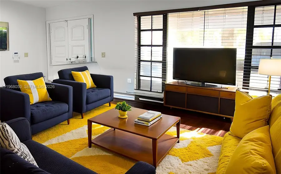 20040 E Oakmont Dr, Hialeah, FL 33015 - #2