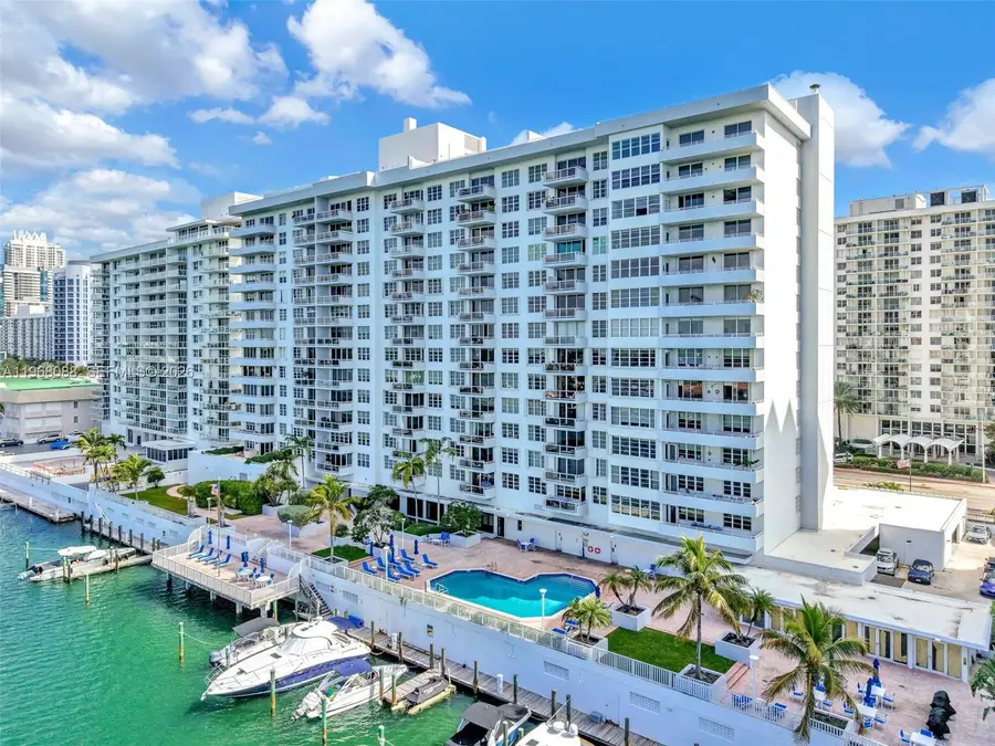 5700 Collins Ave #12K, Miami Beach, FL 33140 - #3