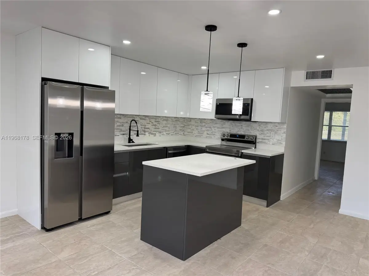 1039 Newport H #1039, Deerfield Beach, FL 33442 - #1