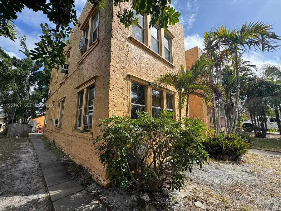 110 S B St, Lake Worth, FL 33460 - #2