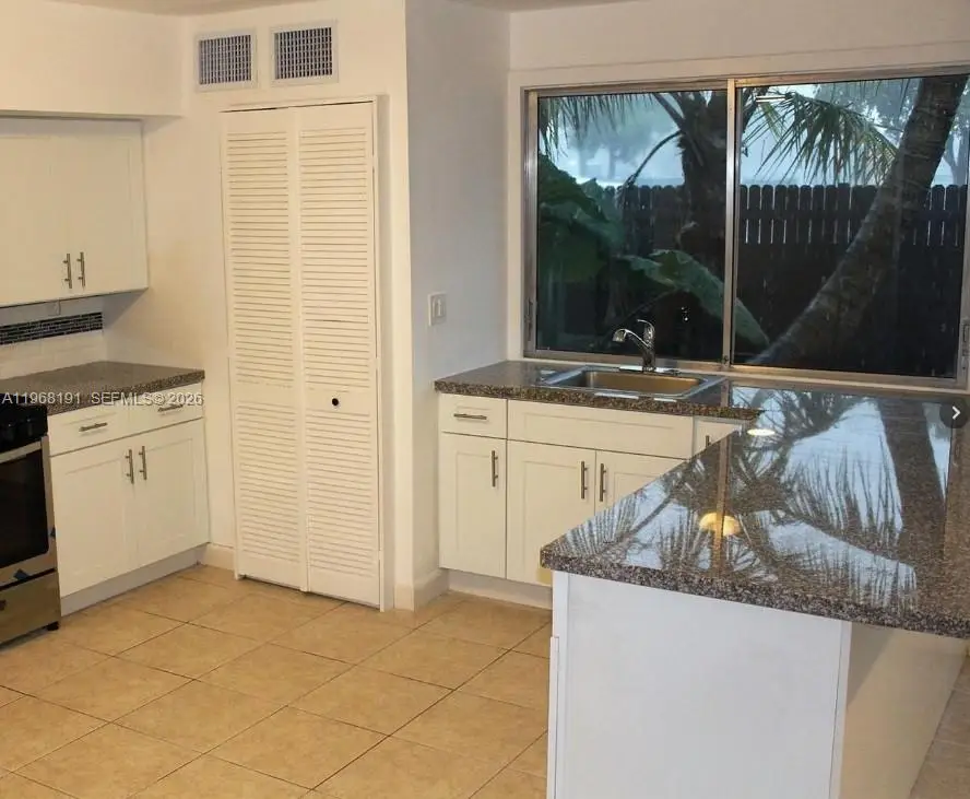 7133 SW 109th Ct, Miami, FL 33173 - #3