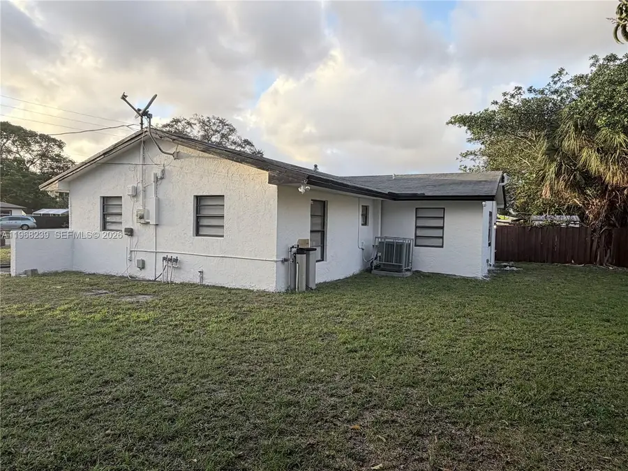 410 NW 34th Ave, Lauderhill, FL 33311 - #3