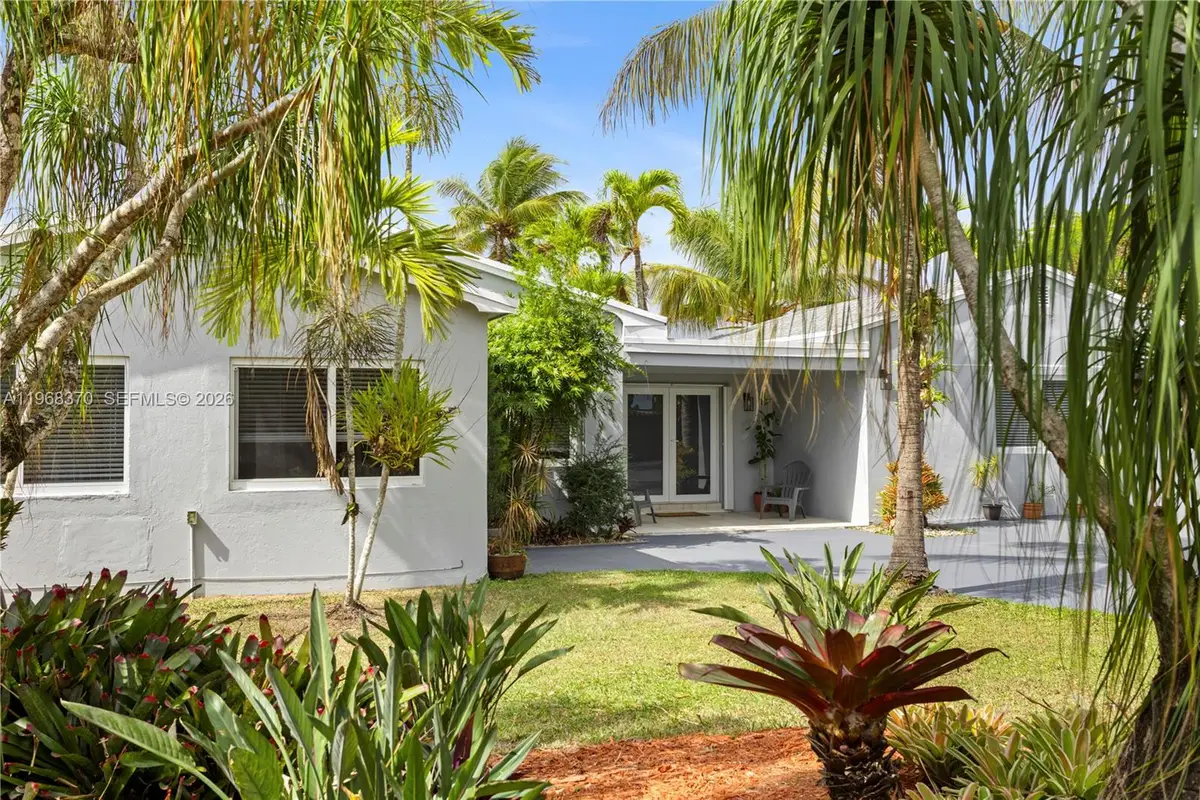 25900 SW 182nd Ave, Homestead, FL 33031 - #1