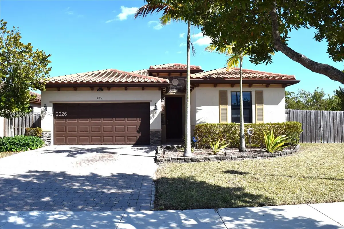195 SE 24th Ave, Homestead, FL 33033 - #1