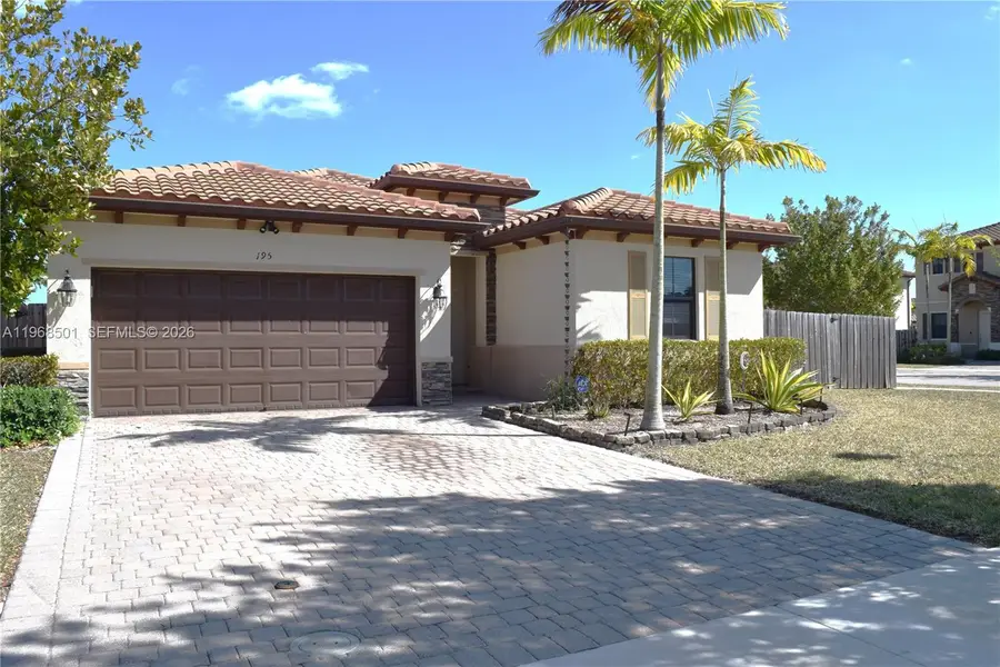 195 SE 24th Ave, Homestead, FL 33033 - #2