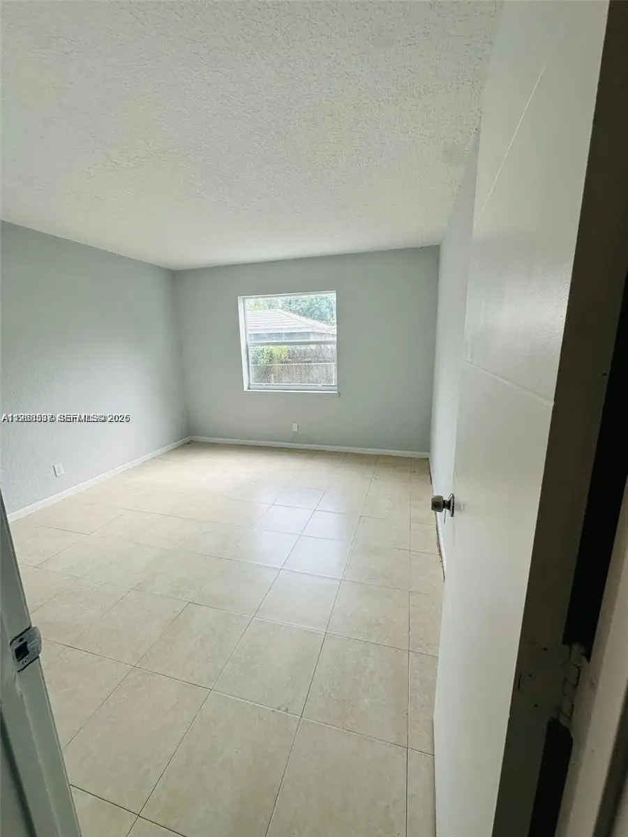 5 NE 16th Ct, Fort Lauderdale, FL 33305 - #2
