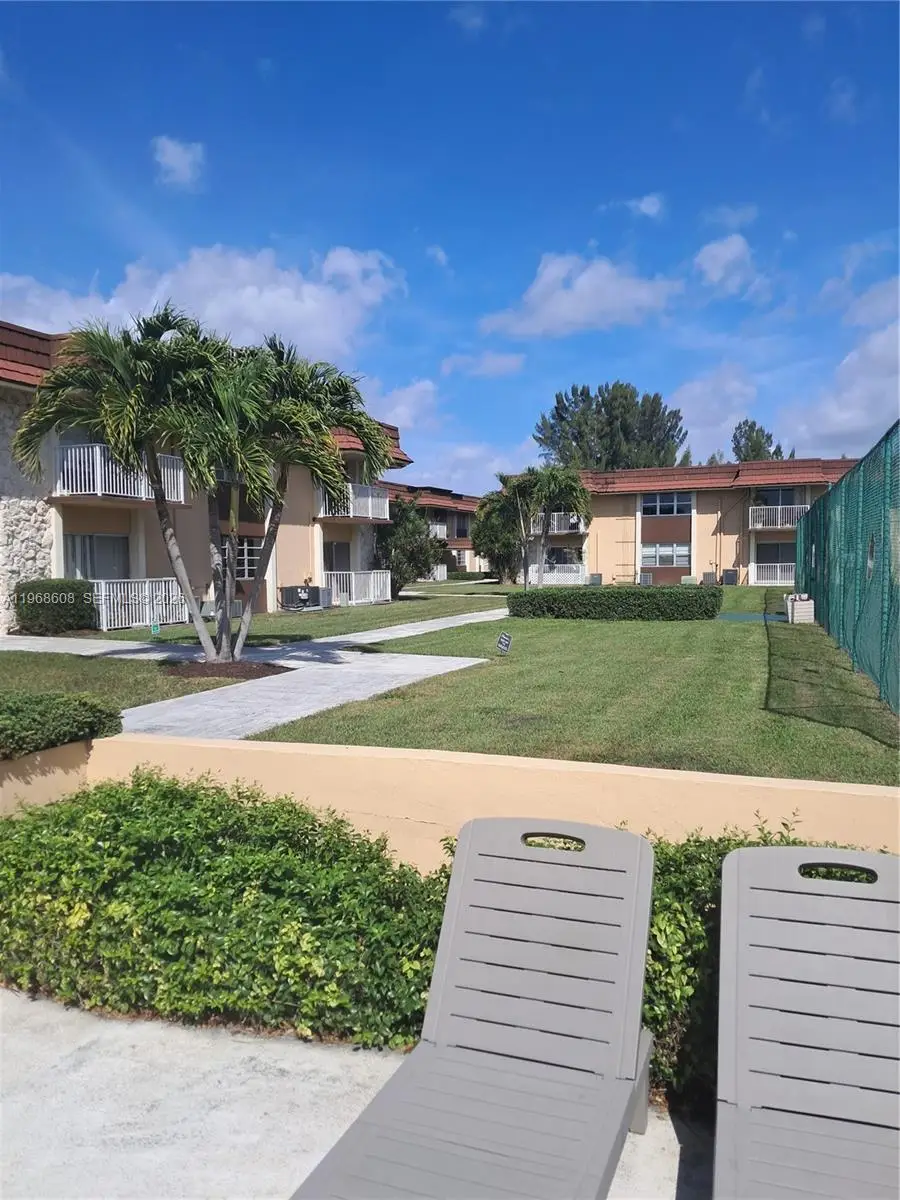 5425 SW 77th Ct #102D, Miami, FL 33155 - #3