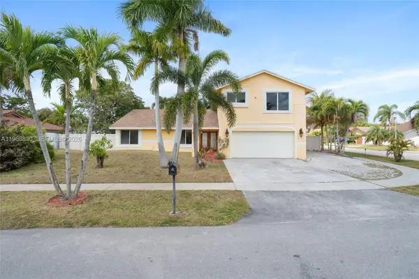 4231 NW 73rd Ave, Lauderhill, FL 33319