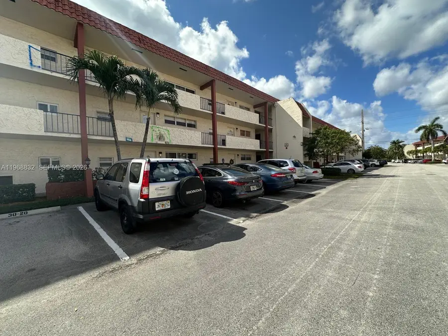 8960 S Hollybrook Blvd #109, Pembroke Pines, FL 33025 - #2