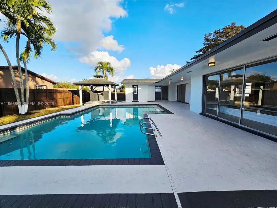 11101 NW 19th St, Pembroke Pines, FL 33026 - #3