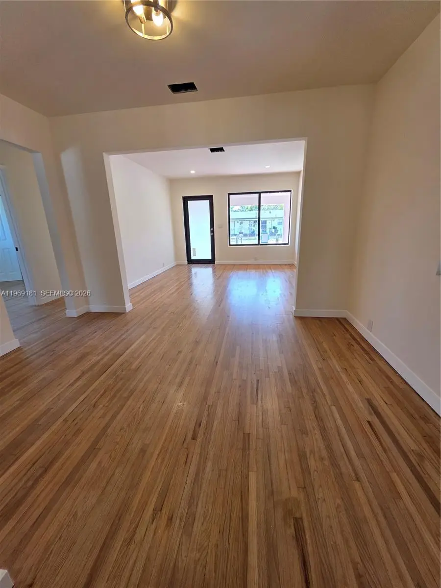 415 E 52nd St, Hialeah, FL 33013 - #3
