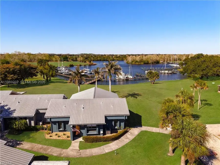 1090 River Run, Port Labelle, FL 33935 - #3
