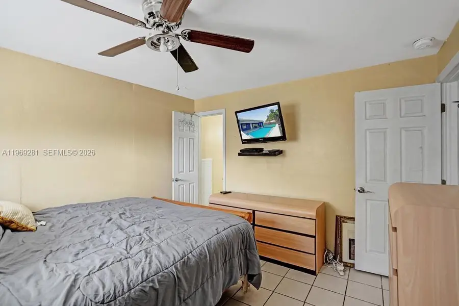 1931 NE 2nd Ave, Pompano Beach, FL 33060 - #3