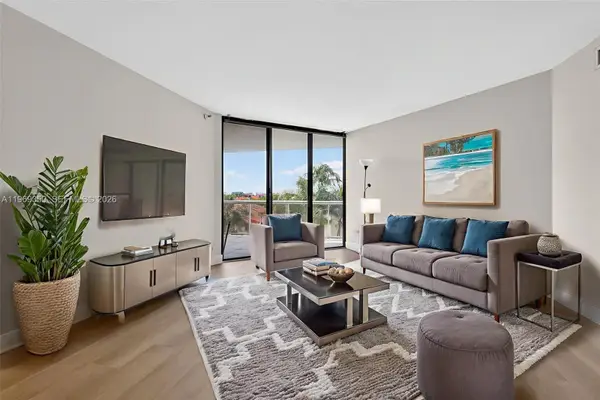 3610 Yacht Club Dr #414, Aventura, FL 33180