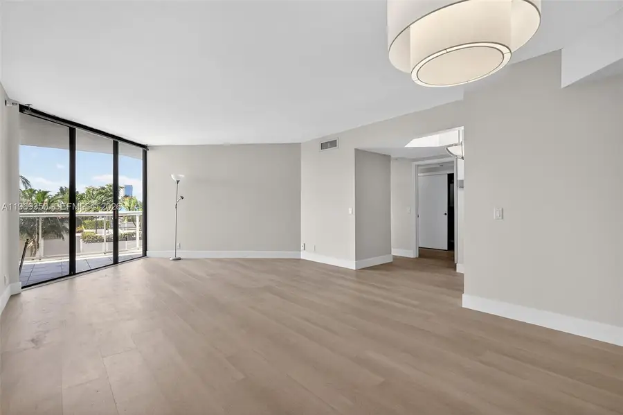 3610 Yacht Club Dr #414, Aventura, FL 33180 - #3