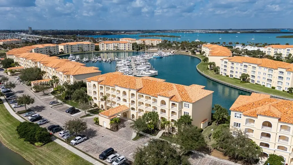 17 Harbour Isle Dr W #103, Fort Pierce, FL 34949 - #1