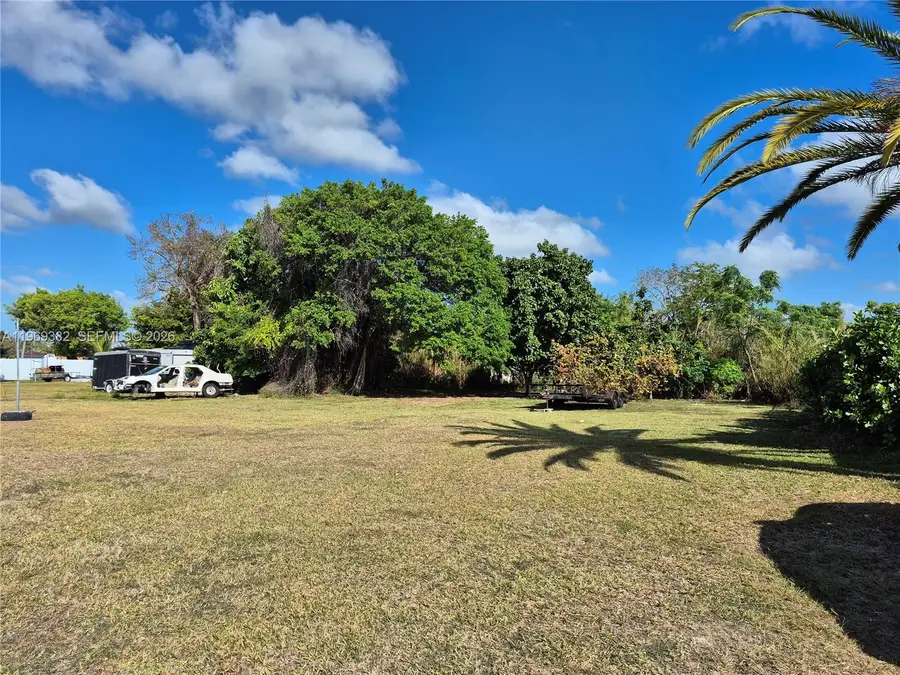 636 NW 13th St, Florida City, FL 33034 - #3