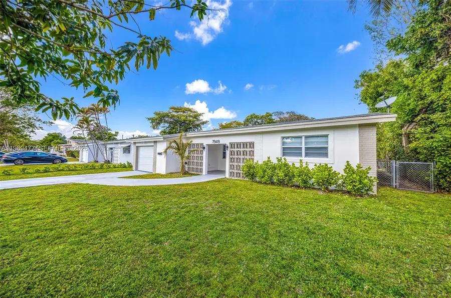 7949 Panama St, Miramar, FL 33023 - #2