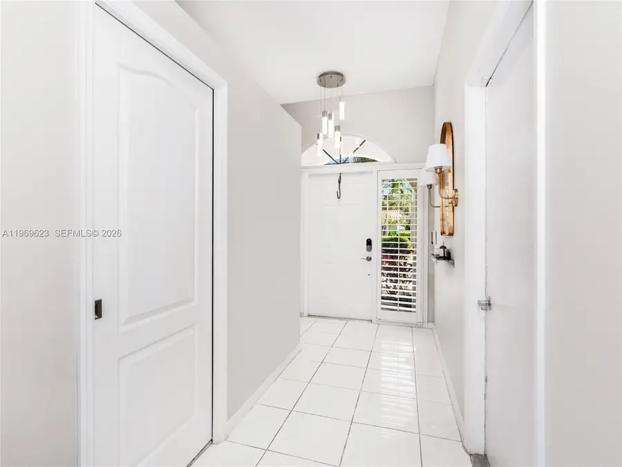 835 NE 17th Way, Fort Lauderdale, FL 33304 - #3