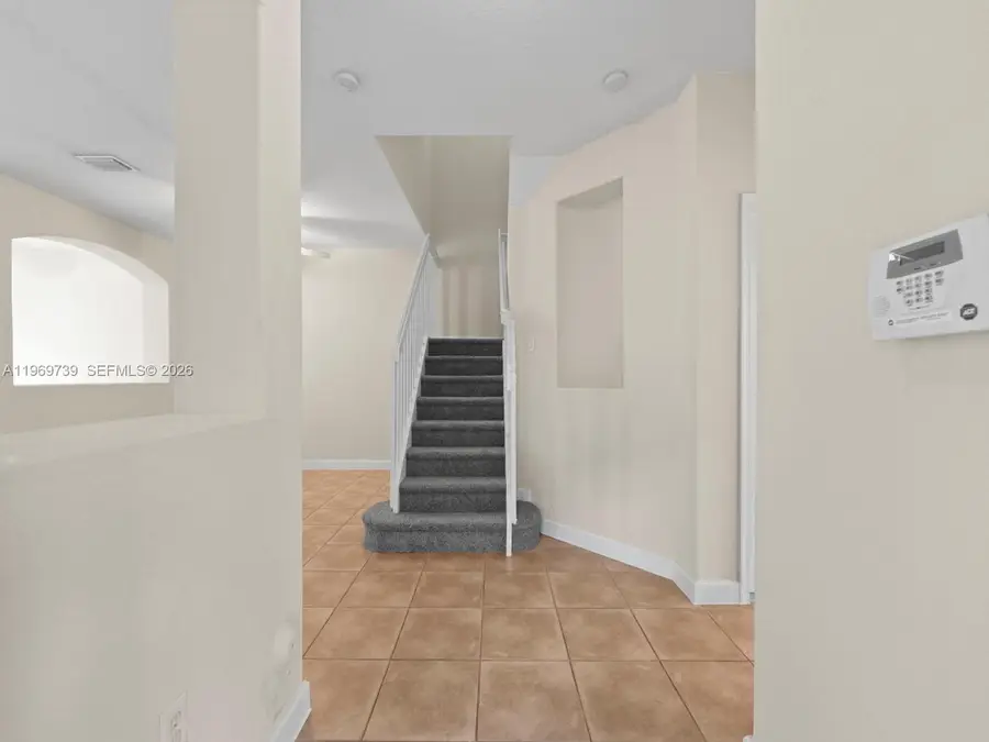 1483 SE 25th Ave, Homestead, FL 33035 - #2