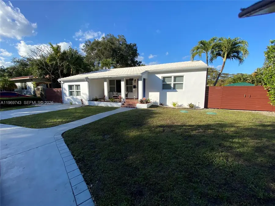 951 NE 116th St, Biscayne Park, FL 33161 - #2