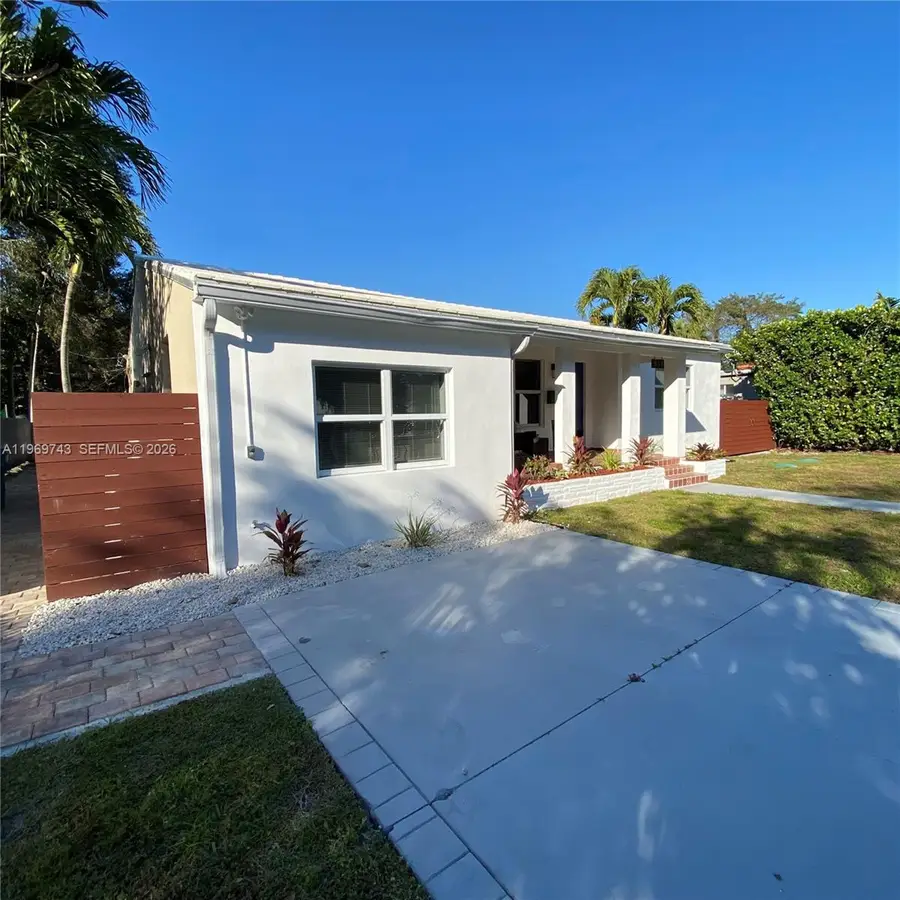 951 NE 116th St, Biscayne Park, FL 33161 - #3