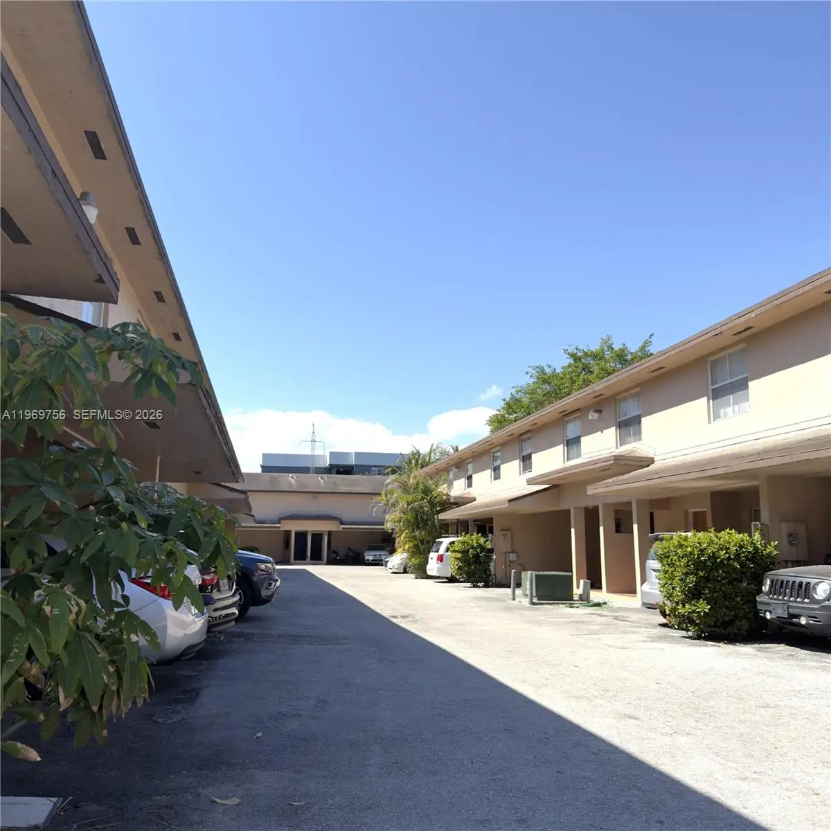 451 NE 136th St #III314, North Miami, FL 33161 - #1