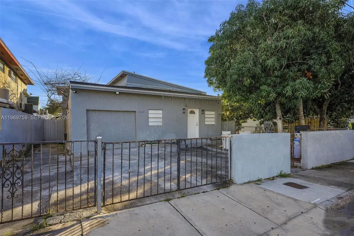 2104 NW 1st Ter, Miami, FL 33125 - #1