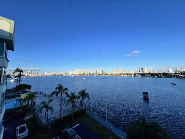 16570 NE 26th Ave #5J, North Miami Beach, FL 33160