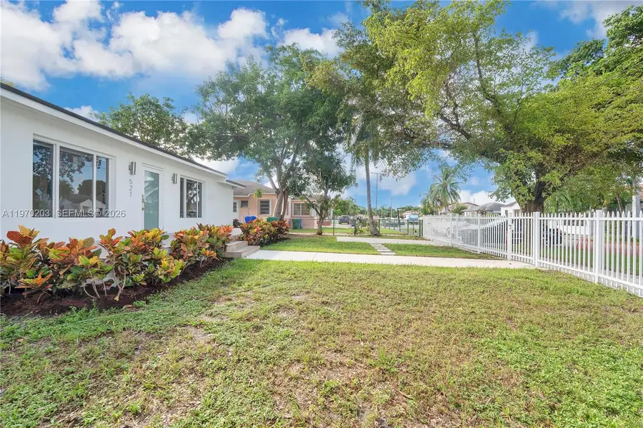 521 NW 33rd Ave, Miami, FL 33125 - #2