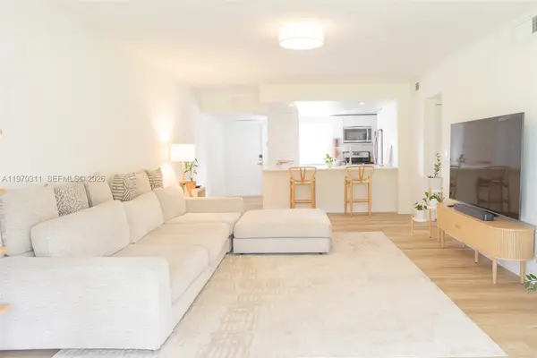 3250 N Palm Aire Dr #202, Pompano Beach, FL 33069