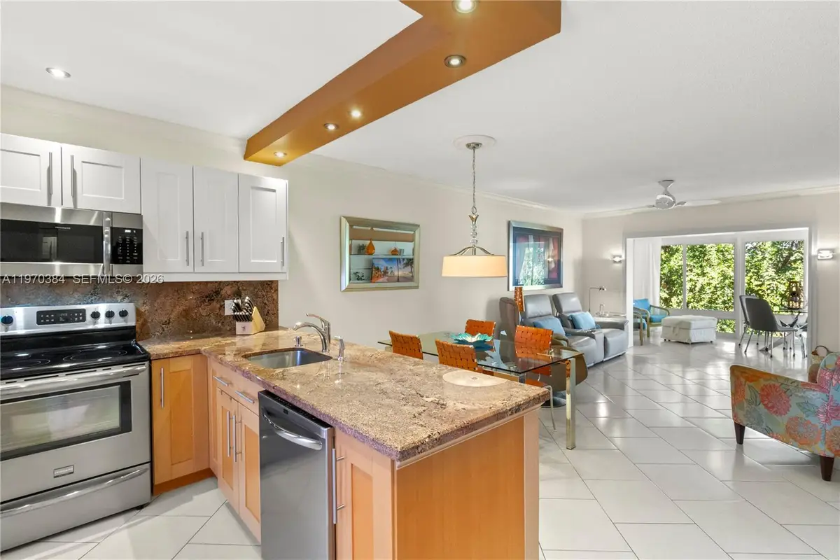 5121 W Oakland Park Blvd #304, Lauderdale Lakes, FL 33313 - #1