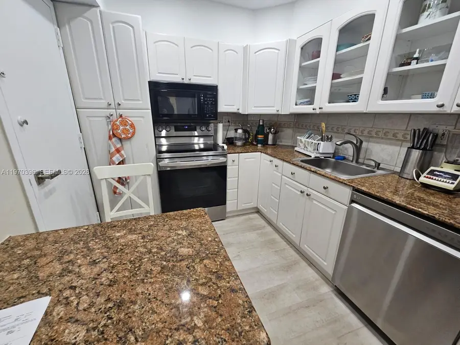 300 Bayview Dr #2101, Sunny Isles Beach, FL 33160 - #3